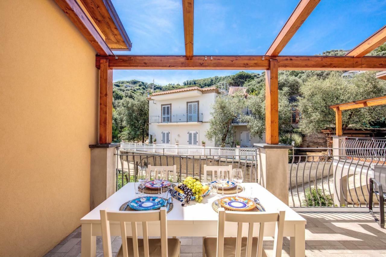 Chez Carme' Apartment Sorrento Luaran gambar